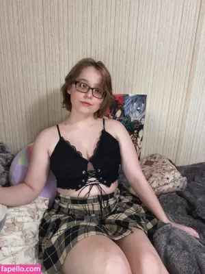 liv-lovelace thumbnail #3636916