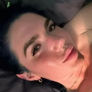 lizbetheden-3 thumbnail #3766980