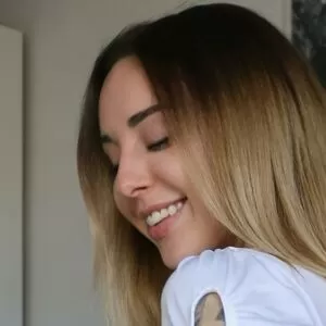 lola-aus thumbnail #4877100