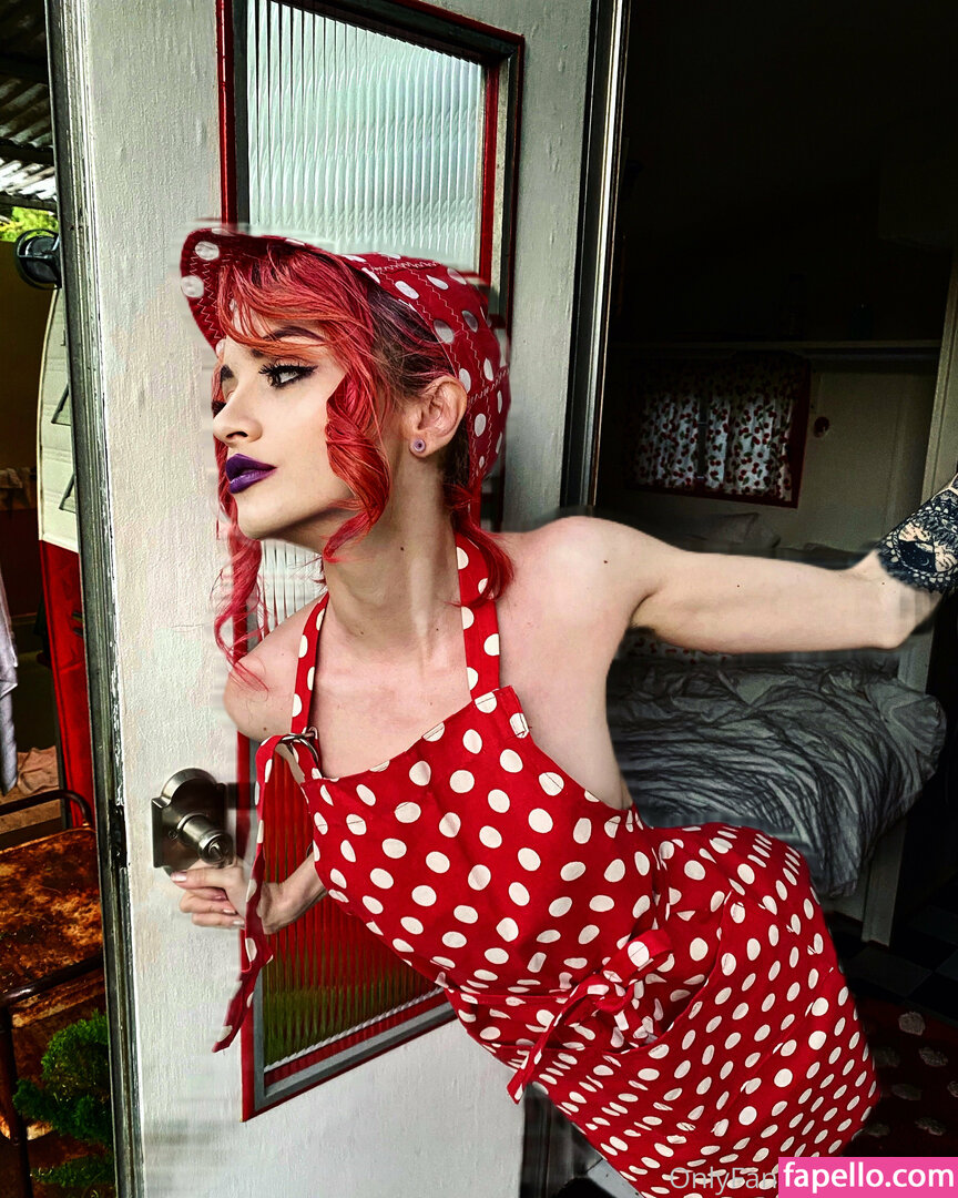 lolafae-2