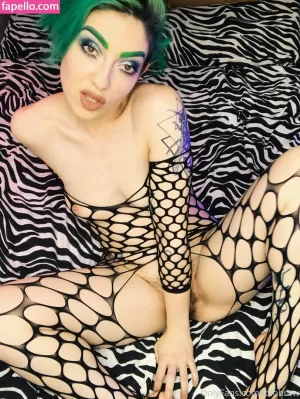 lolobrow thumbnail #3823693