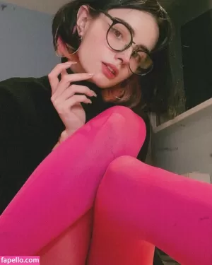 loonassoftfeet thumbnail #409857