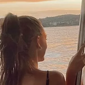 lottie-loves-asmr thumbnail #1452047