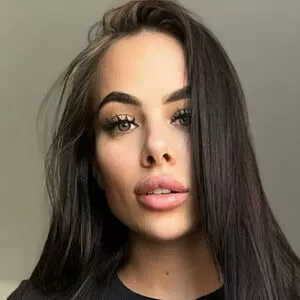 lovely-erica thumbnail #3670129