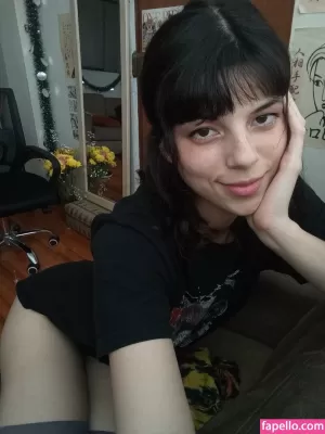 luanee thumbnail #6089916