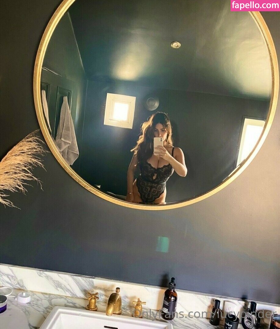 lucy-pinder – I Nudes – Celeb Nudes