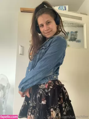 lucyschiller thumbnail #6100186