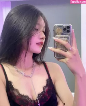 luna-hwang thumbnail #2031698