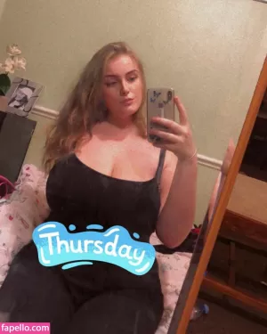lydia-b thumbnail #3664560