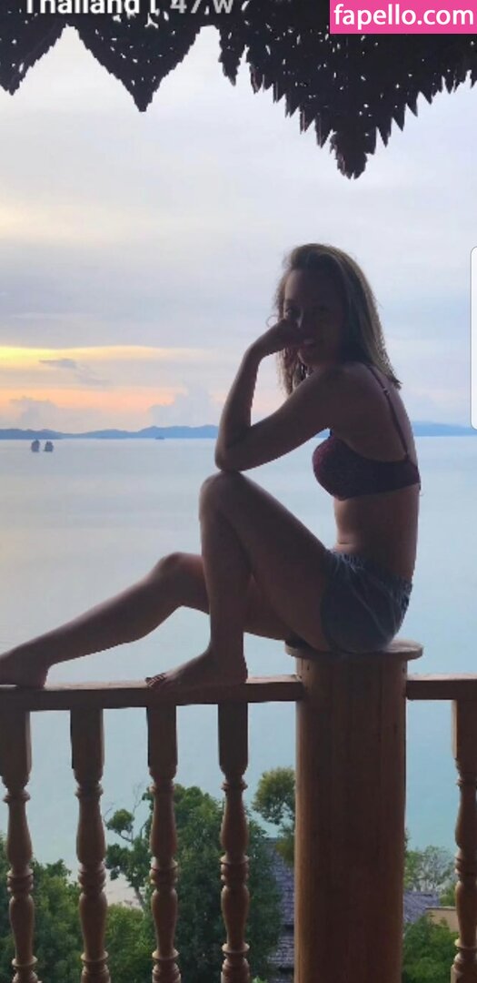 Lydia Hewitt-1