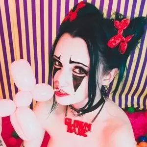 lydia-wilts-clown thumbnail #3424244