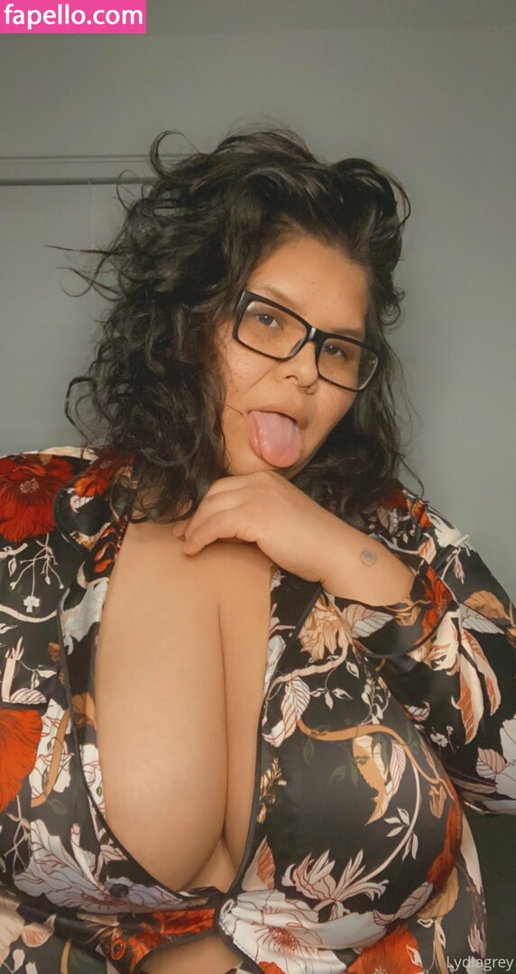 lydiagreyy-3