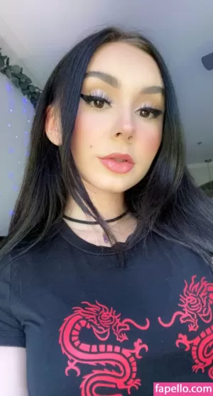 lyndi thumbnail #1337619