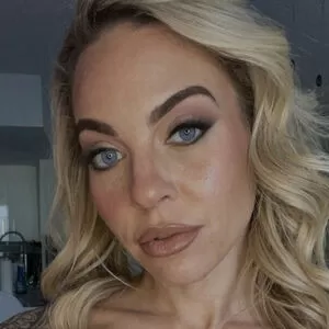 lynsaychristine thumbnail #3430655