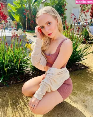madilyn-bailey thumbnail #2040079