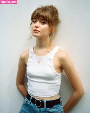 maisie-peters thumbnail #897299