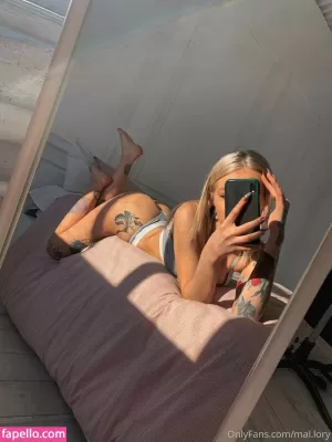 mallory thumbnail #960871