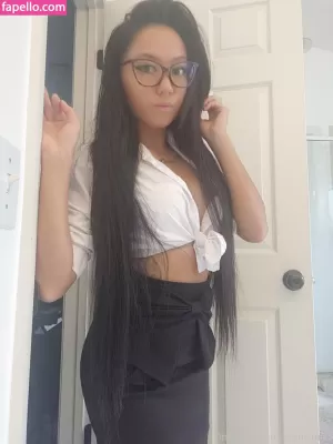 manic-miss thumbnail #2045696