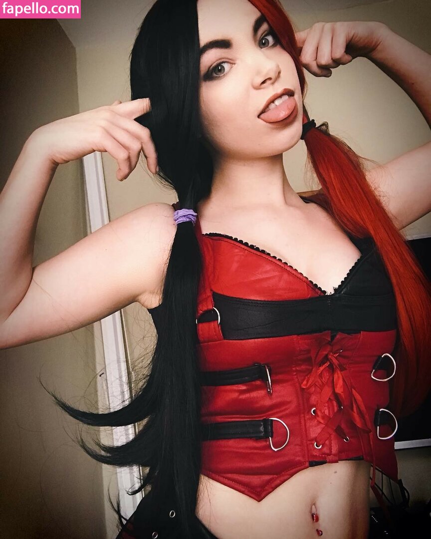 manicpixi_dreamgirl-2