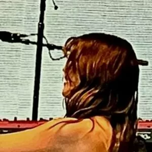 maren-morris thumbnail #2047658