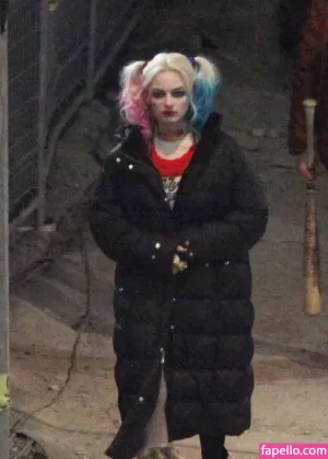 margot-robbie thumbnail #2048099