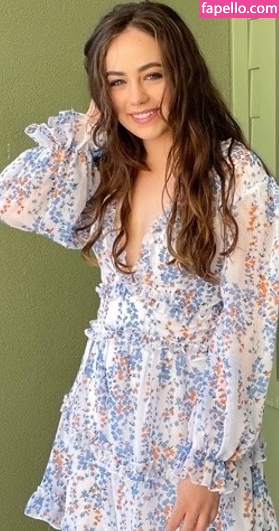 Mary Mouser-2