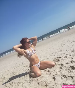 masha-slamovich thumbnail #2058941