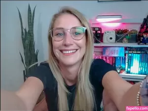maude-garrett thumbnail #991237