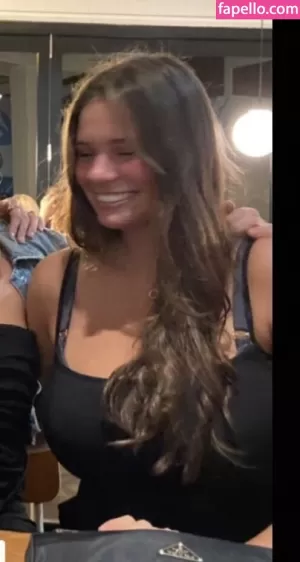 maxine thumbnail #3436550