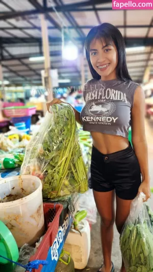 maylee-fun thumbnail #1077887