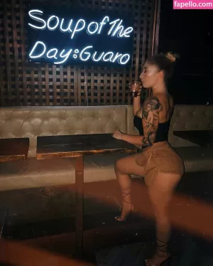 me-abre thumbnail #1090818