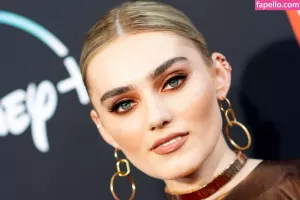 meg-donnelly thumbnail #1222168