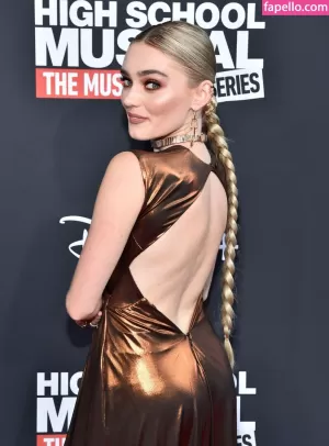 meg-donnelly thumbnail #1222166