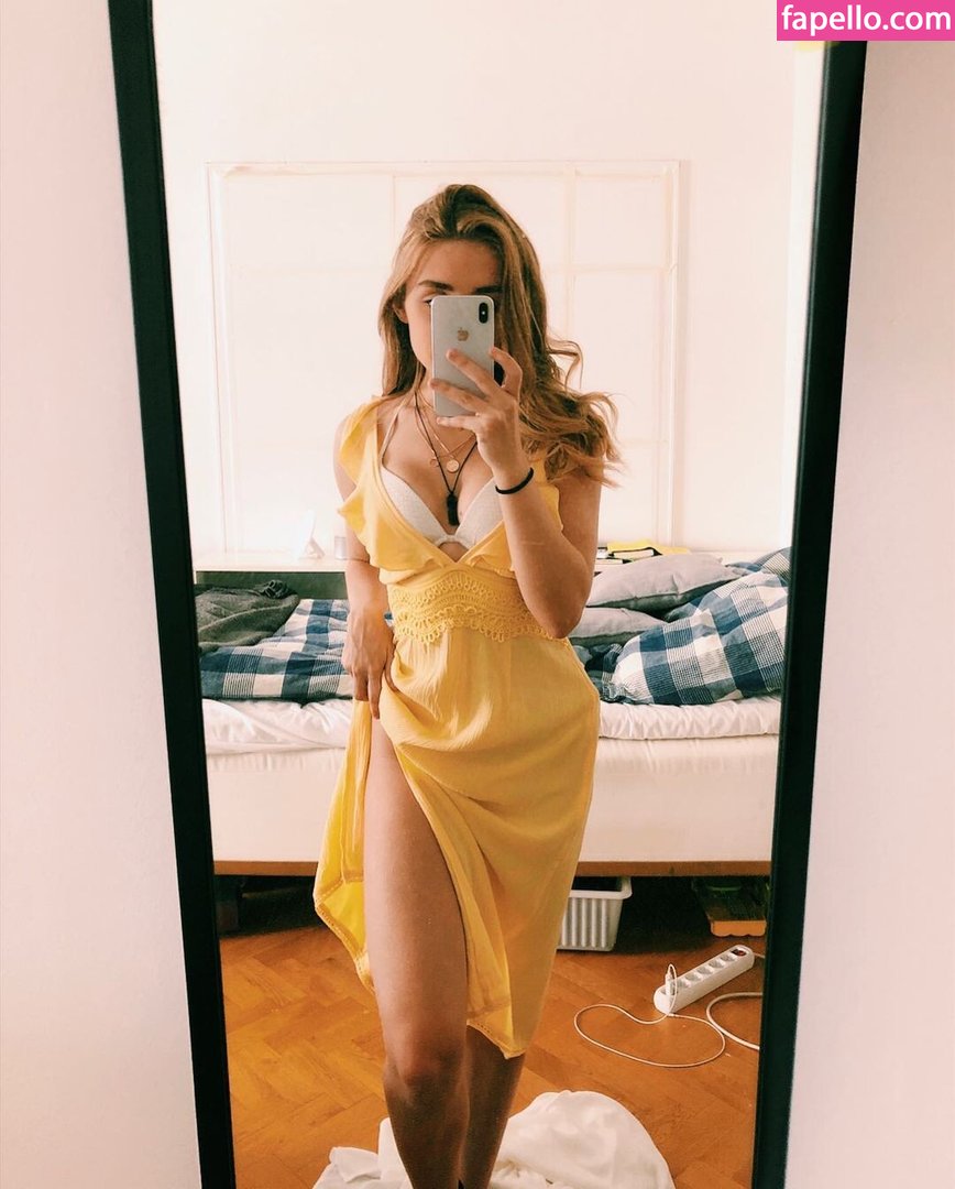 melina-goransson – I Nudes – Celeb Nudes