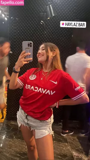 merve-elmas thumbnail #753330