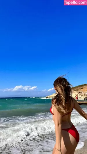 merve-elmas thumbnail #753326