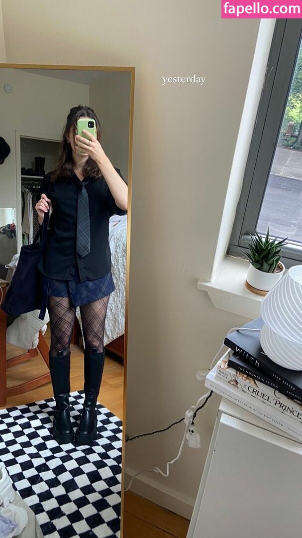 Mia Soviero-2