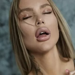 milana-milks thumbnail #3652388