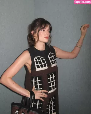millie-brady thumbnail #6037116