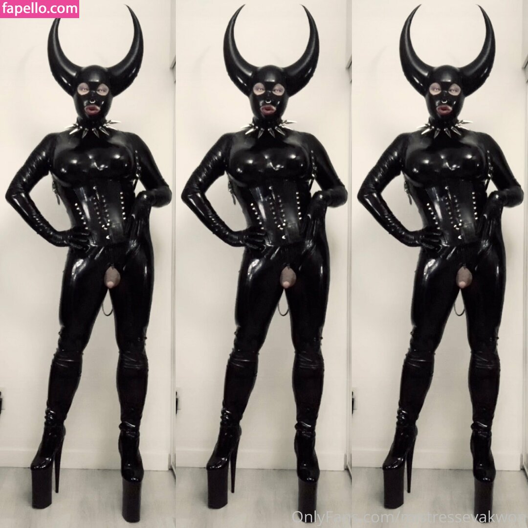 mistressyumi-3