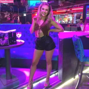 mollie-winnard thumbnail #2096534