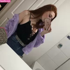 molly-capper thumbnail #895535