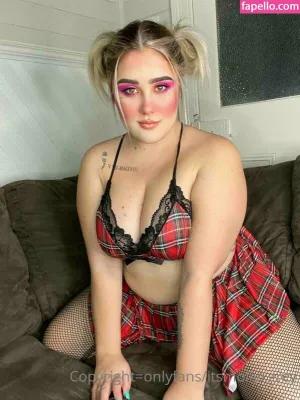 molly-grey thumbnail #6285062