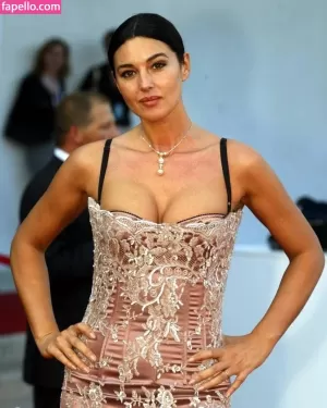 monica-bellucci thumbnail #839798