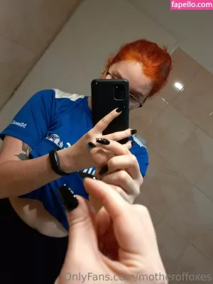 motheroffoxes thumbnail #6037906