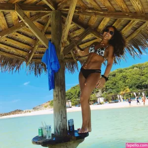 nadia-amine thumbnail #2713345