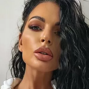nadine-kerastas-1 thumbnail #2559079
