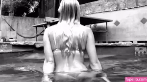 naomi-woods thumbnail #372291