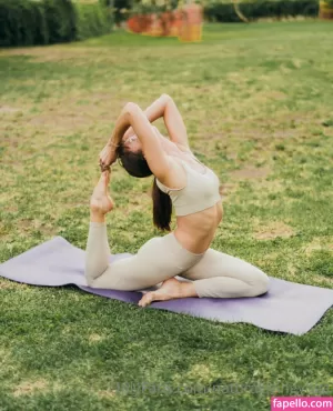 naturallivingyoga thumbnail #3150475