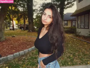 nicolaravee thumbnail #2130215